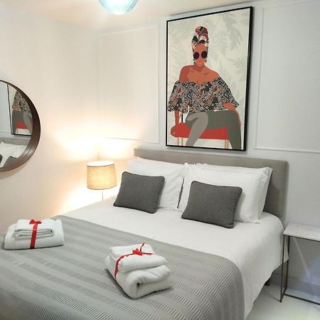Cais Das Pedras Patio Apartment - With Washer And Dryer Machine Porto Bagian luar foto