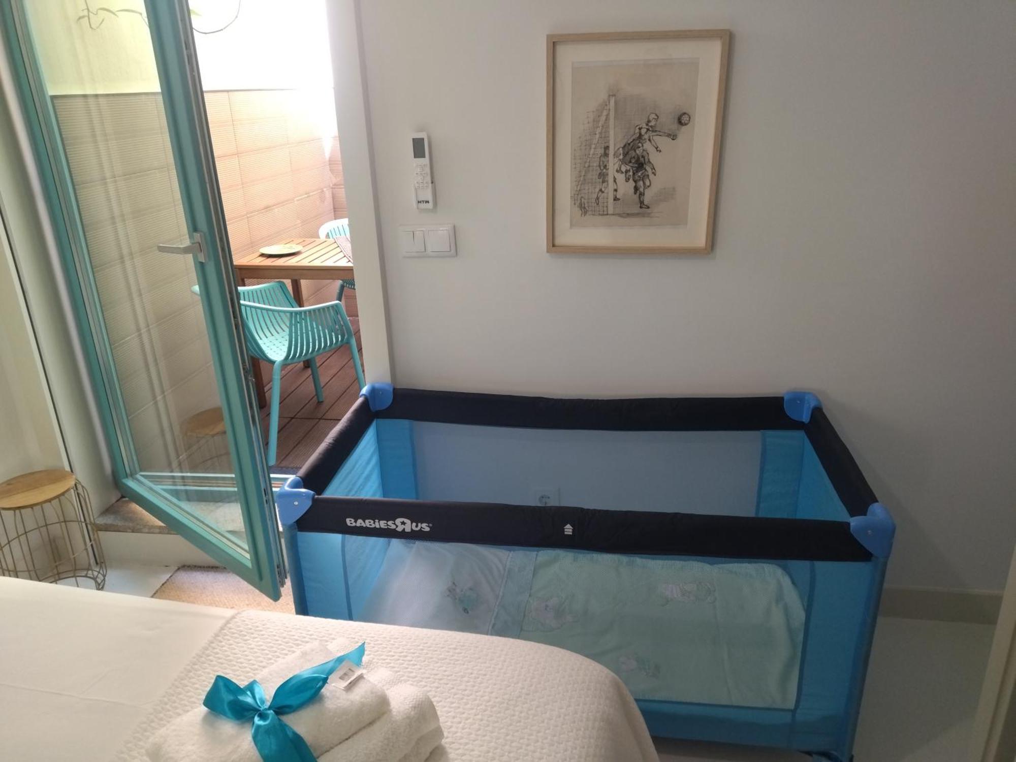 Cais Das Pedras Patio Apartment - With Washer And Dryer Machine Porto Bagian luar foto