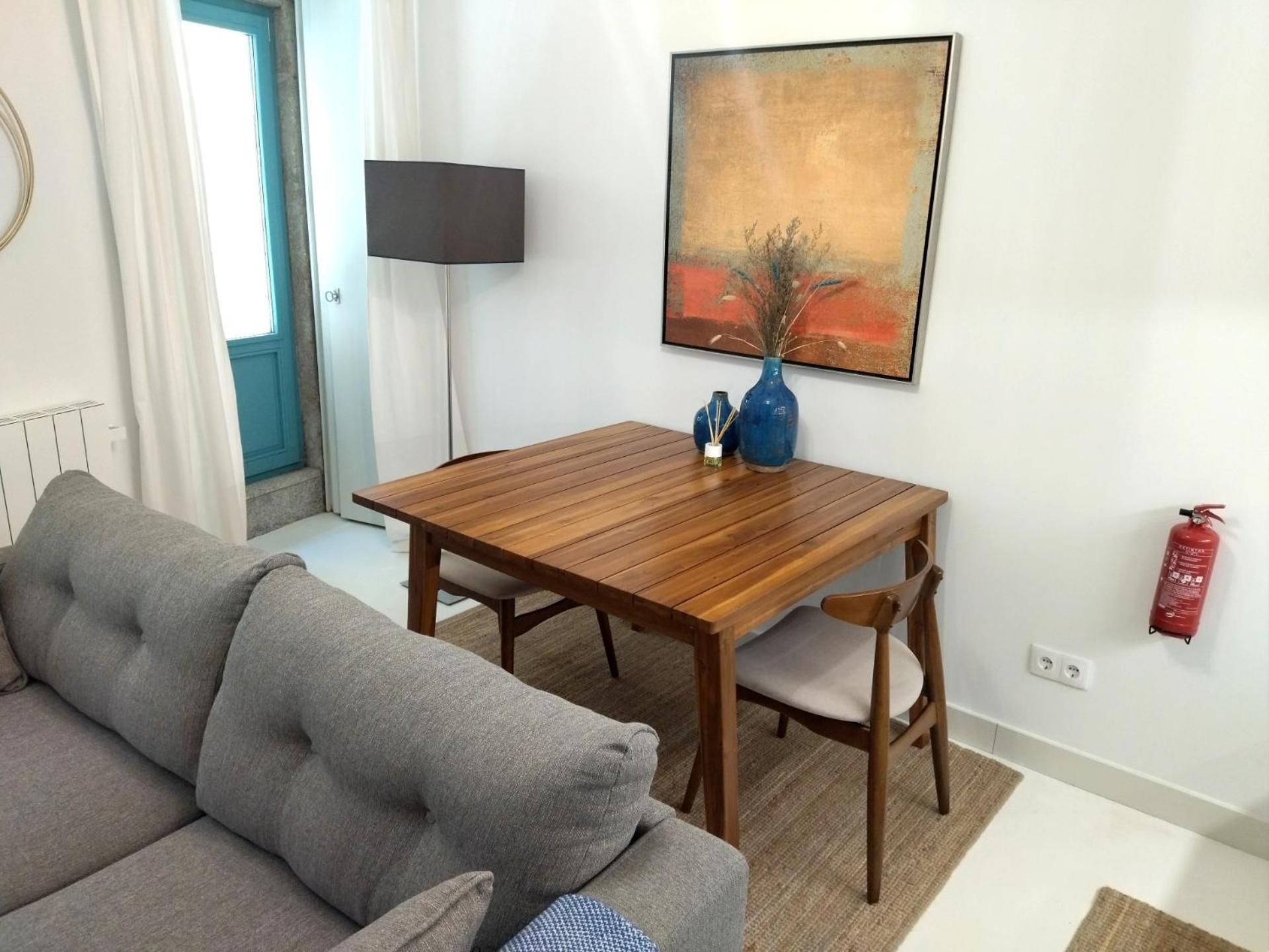 Cais Das Pedras Patio Apartment - With Washer And Dryer Machine Porto Bagian luar foto