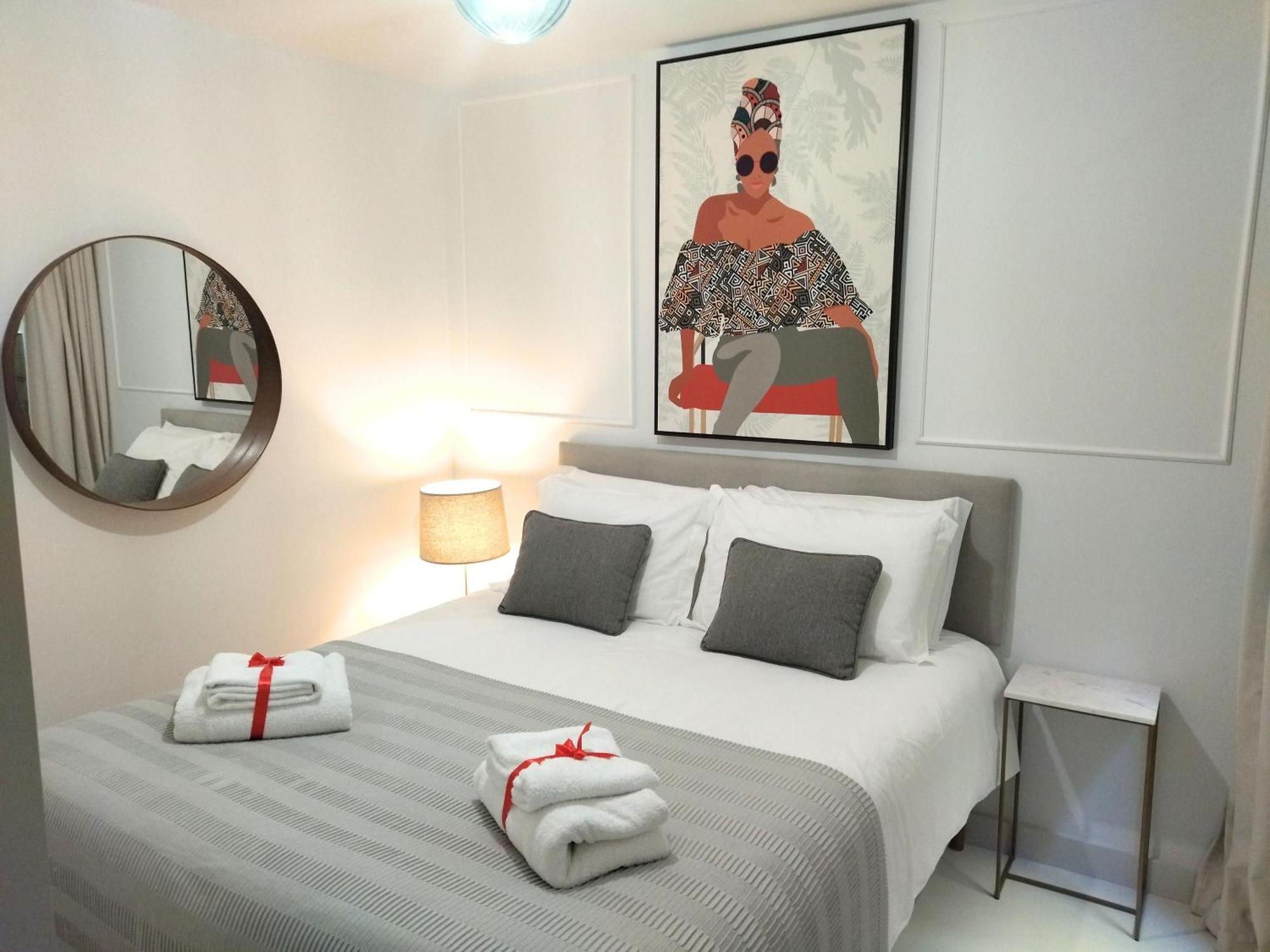 Cais Das Pedras Patio Apartment - With Washer And Dryer Machine Porto Bagian luar foto